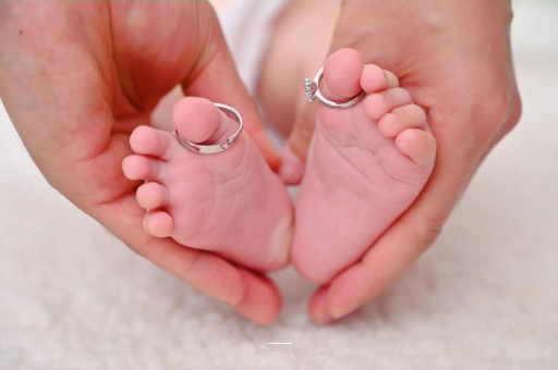 借卵生子机构双子宫双宫颈怀孕